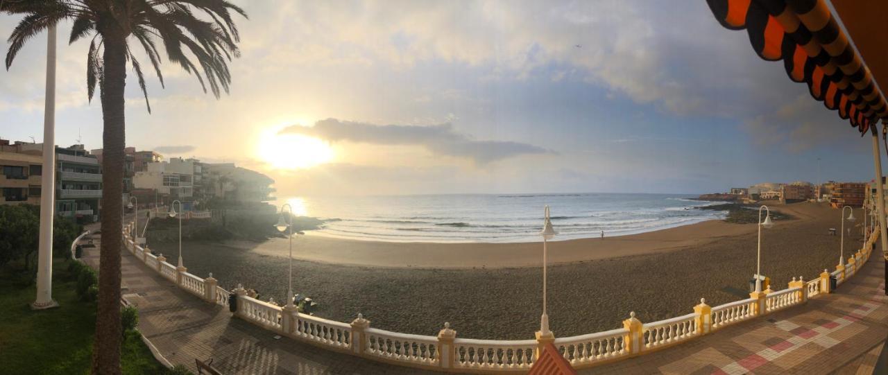 Espectacular En Primera Linea De La Playa 特尔德 外观 照片