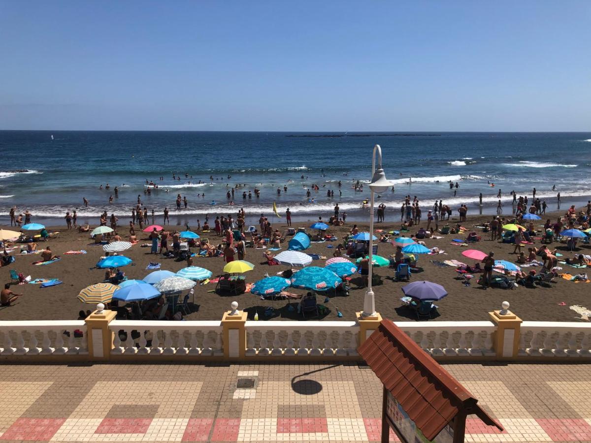Espectacular En Primera Linea De La Playa 特尔德 外观 照片